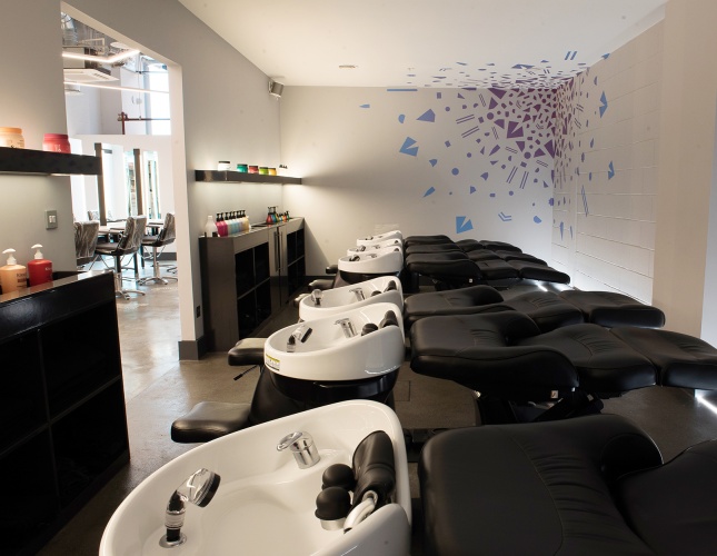 倫敦斯凱勒美發(fā)沙龍品牌設(shè)計(jì)和室內(nèi)空間設(shè)計(jì)